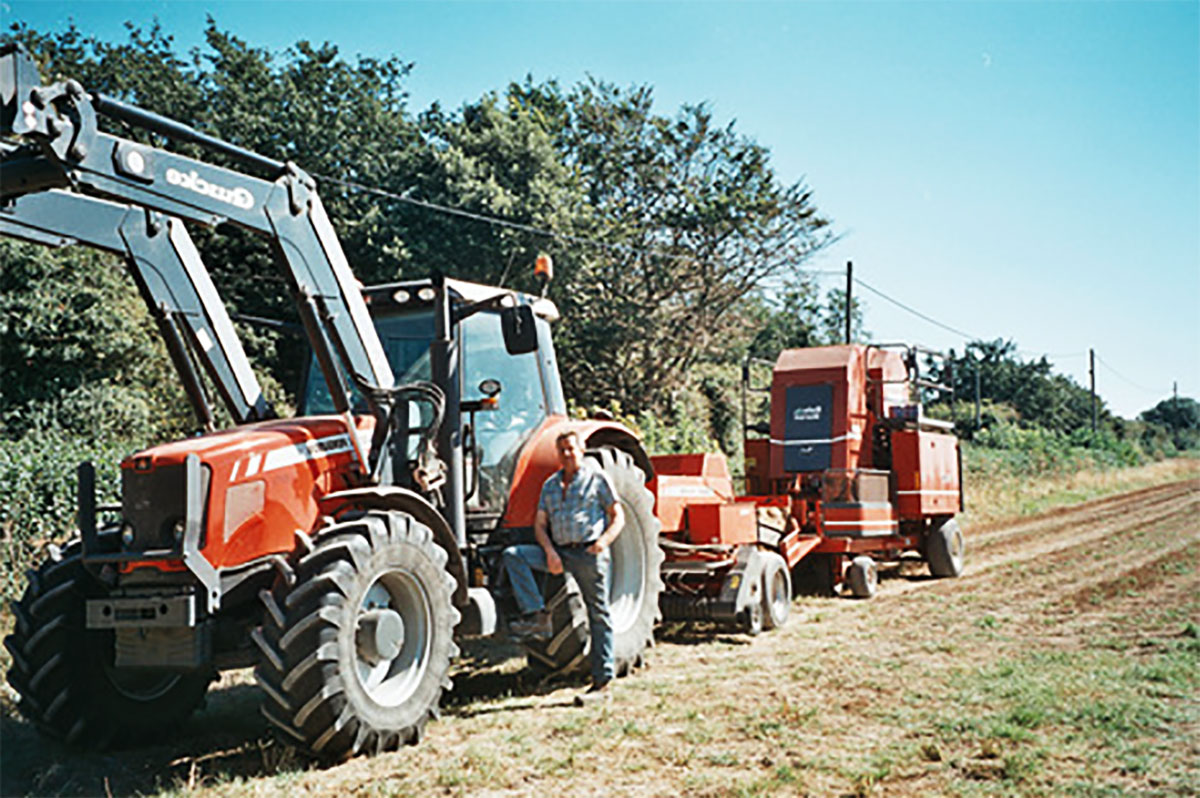 Broadlees Farm, Simon Phillips Agricultural Contract Work